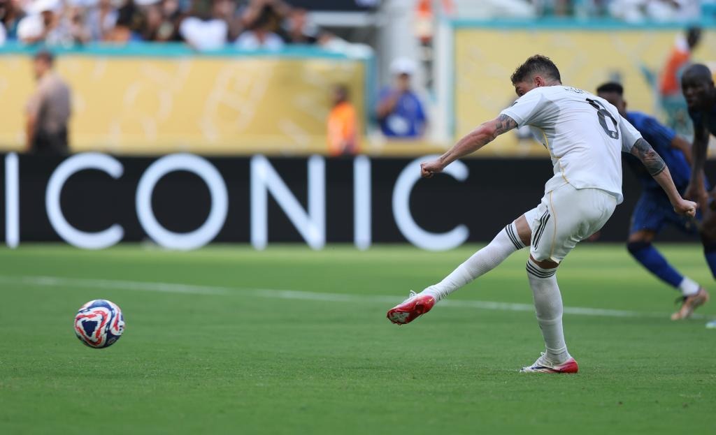 费内巴切门将利瓦科维奇自租借加盟赫罗纳以来，还没...