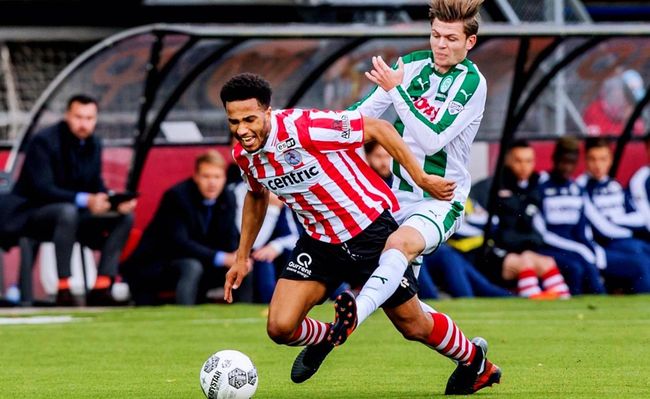 少年提供了 少年提供了